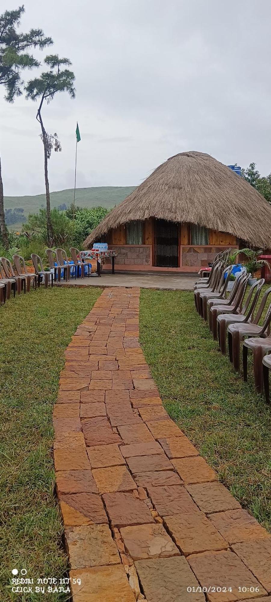Meikha Homestay Pynursla Zewnętrze zdjęcie